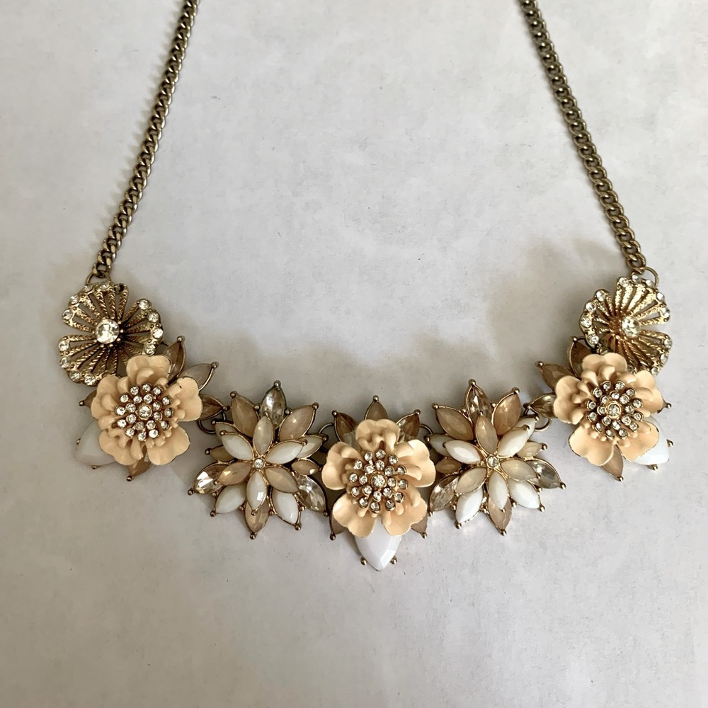 Peach floral necklace